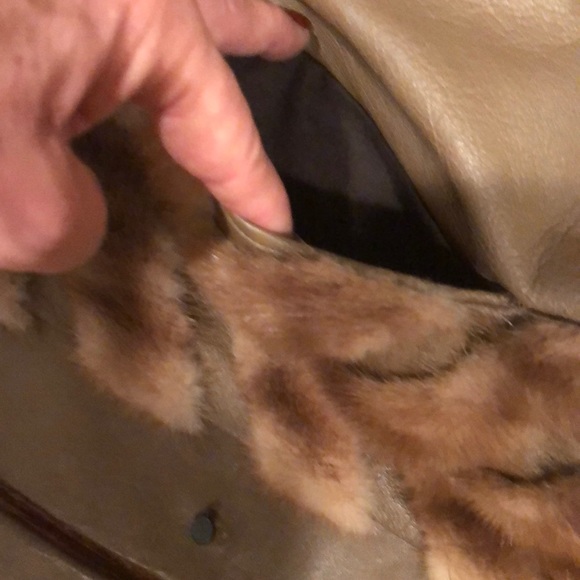 Leather and mink car coat - Picture 3 of 8